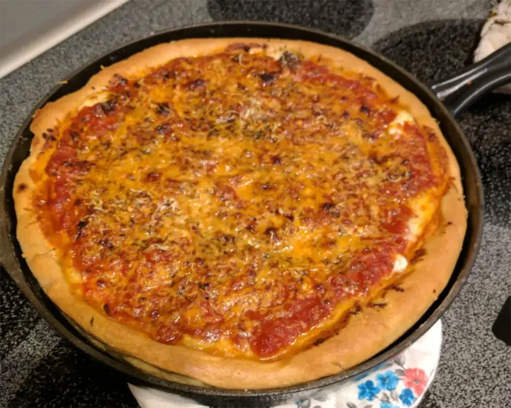 Chicago-Style-Deep-Dish-Pizza