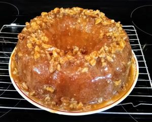 caramel pecan pound cake