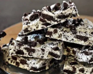 Oreo Cookie Bark