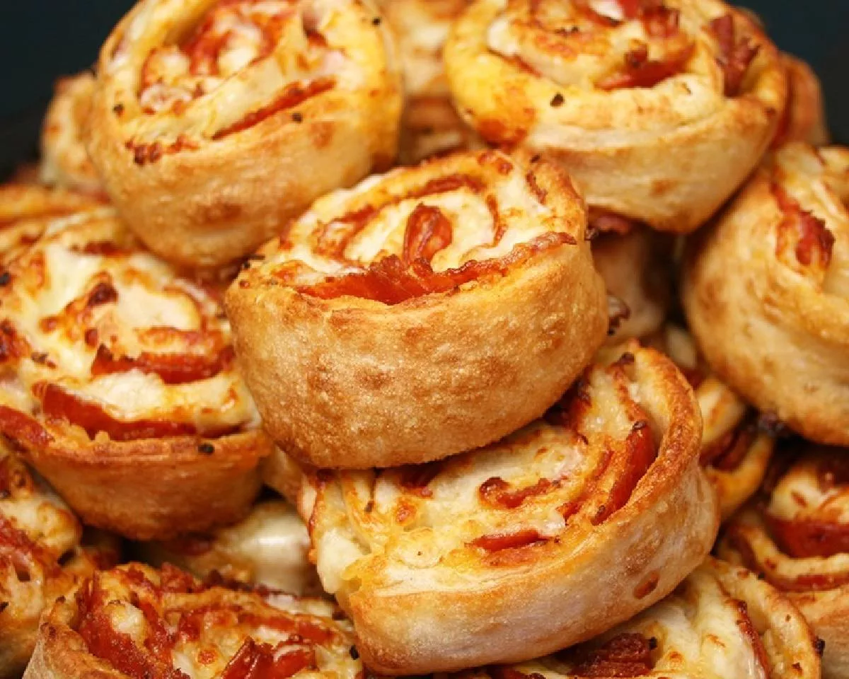 Pepperoni Pizza Rolls