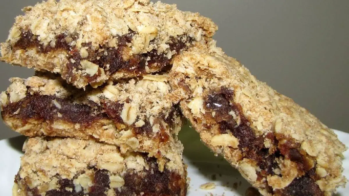 Gramma's Date Squares