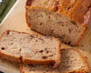 Homemade-Apple-Bread