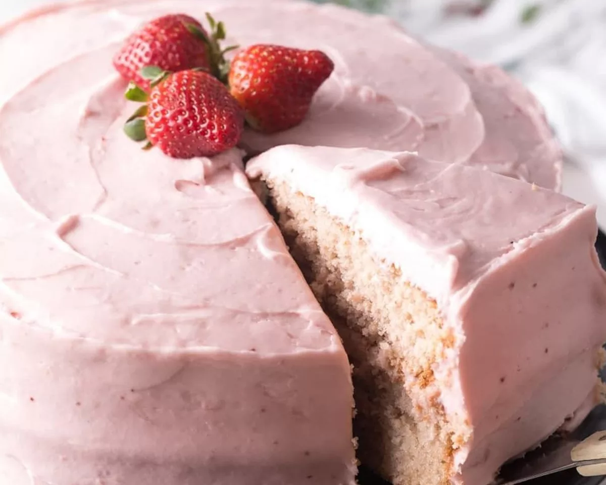 Strawberry Cake Recipe