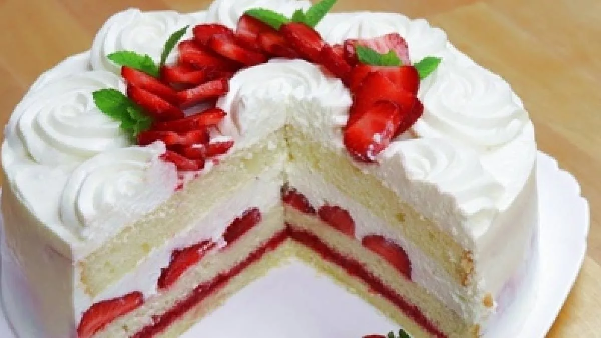 Strawberry Cake, Indulge