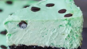 No-Bake Mint Chocolate Chip Cheesecake!