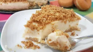 heavenly Apple Crumble Cheesecake