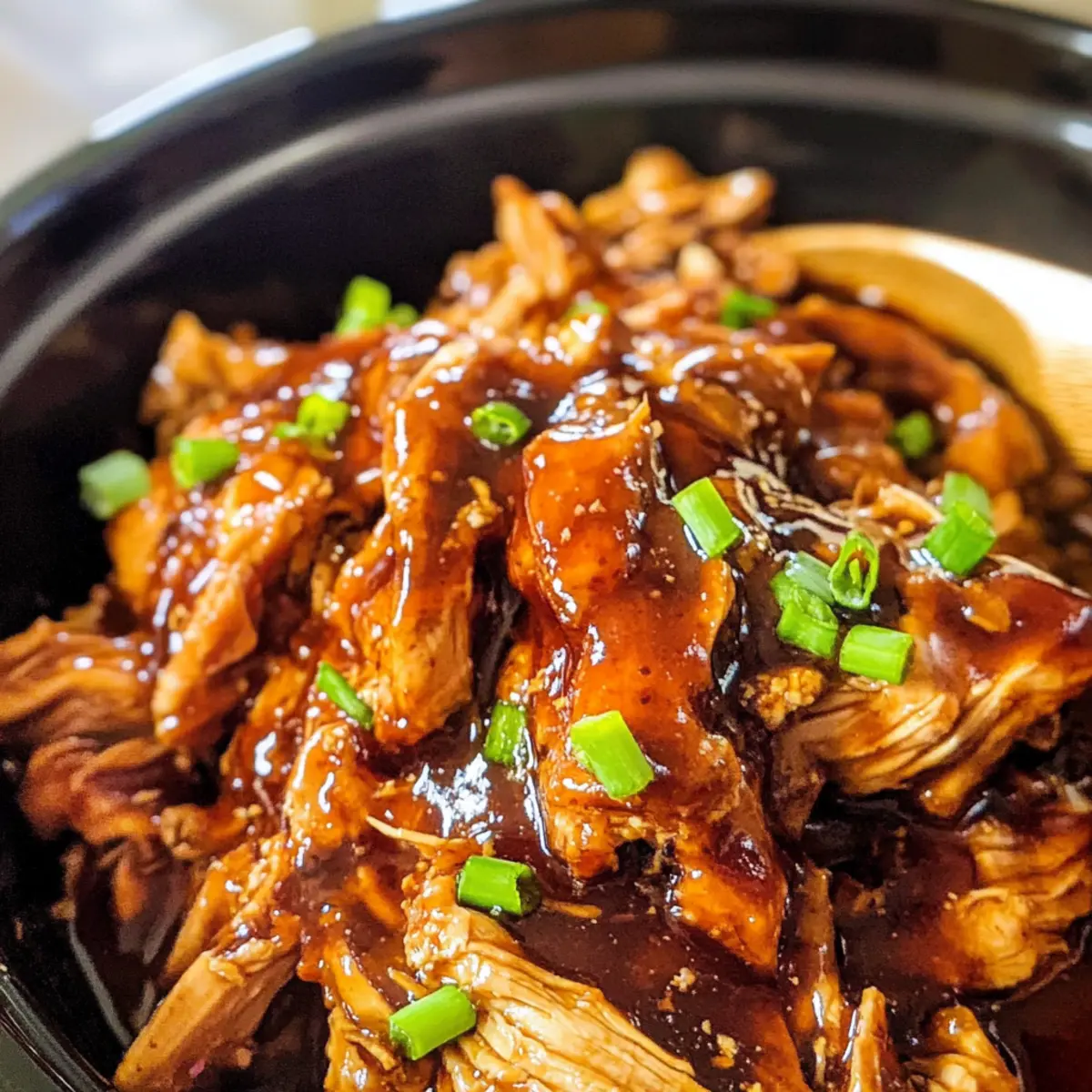 Juicy Honey Bourbon Chicken – Easy Crockpot Comfort Food