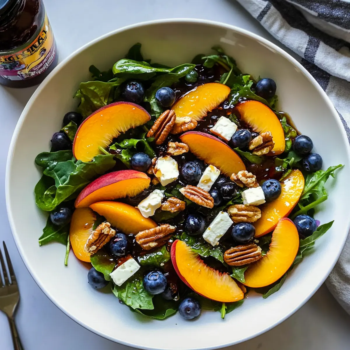 Peach Salad with Honey Vinaigrette: A Sweet Summer Treat