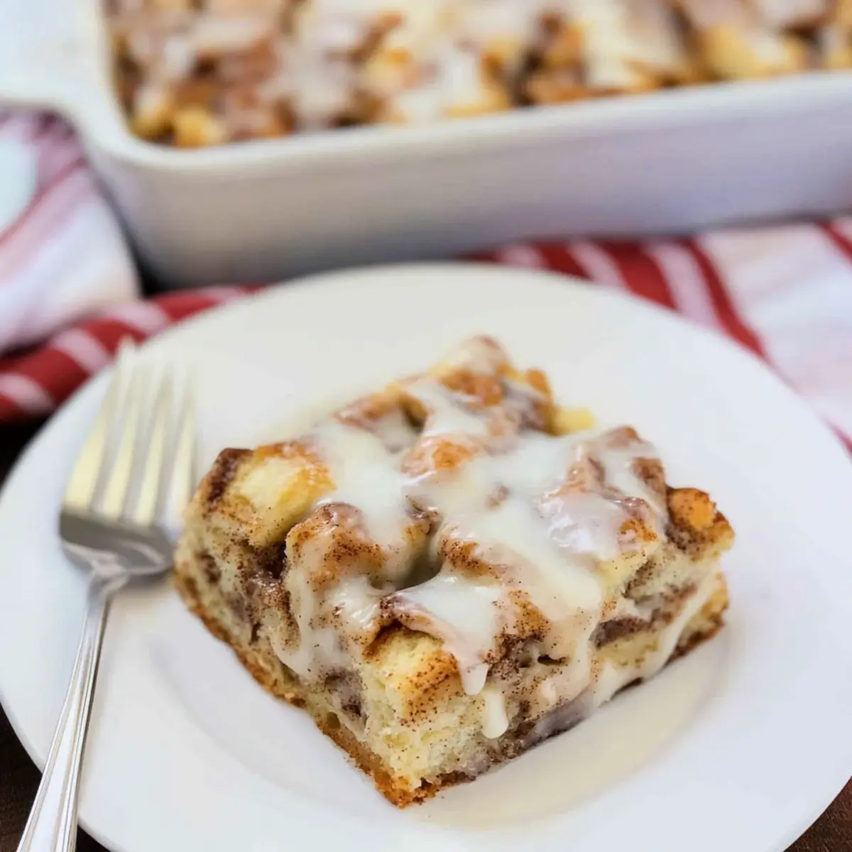 Cinnamon Roll Breakfast Casserole for Cozy Mornings